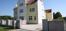 Отели в Бюк